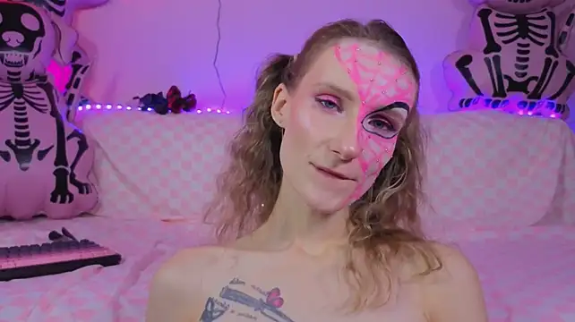 Aria_Pie Show in webcam