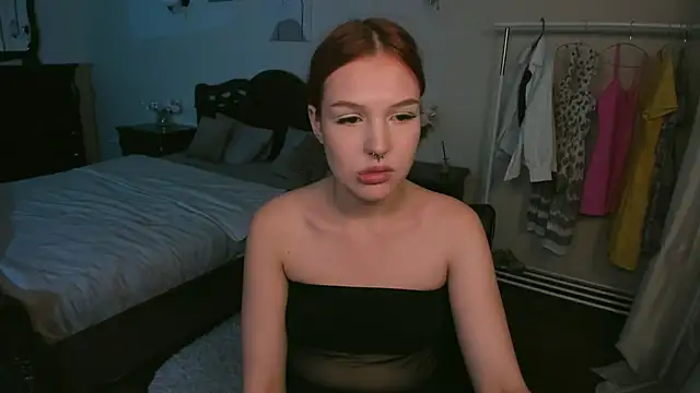 JulyCute Chat XXX in diretta