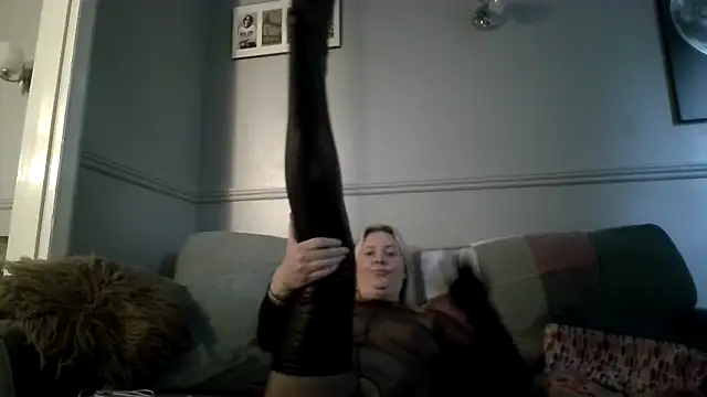 MrsMercedes26 – Live XXX-chat