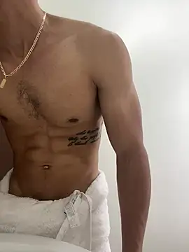 cubansexyboyy's Webcam Show