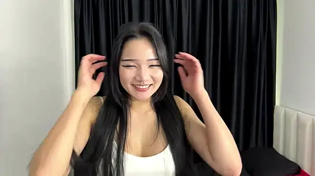 XXX chat uživo modela SheilahMiyashita