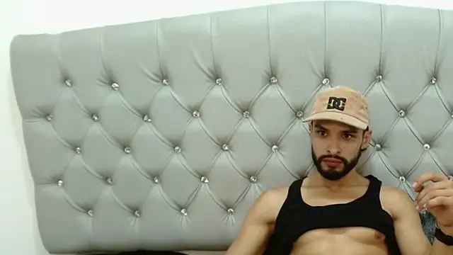 Ethan_Wolf75 Webcamshow