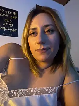 BlushMoon_Babyn Webbikameraesitys