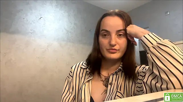 Chat +18 de ChanelMazariego ao vivo