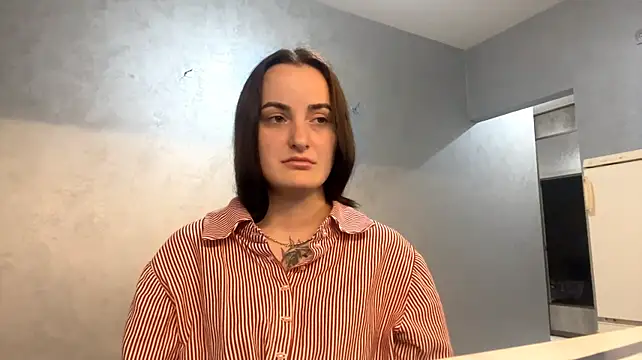Chat +18 de ChanelMazariego ao vivo