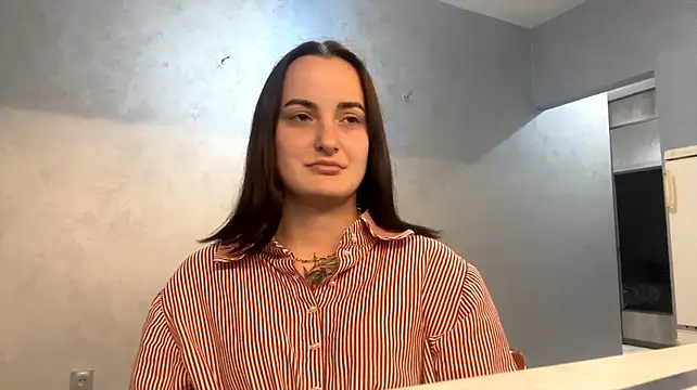 Chat +18 de ChanelMazariego ao vivo