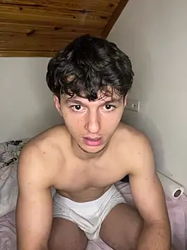 crazyboyy3 Show Webcam