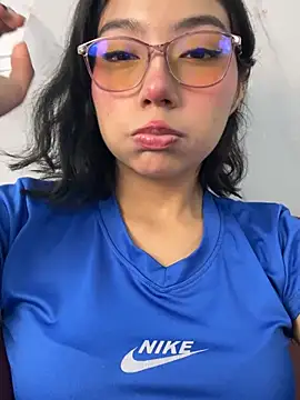 YumiGummy's Live XXX Chat