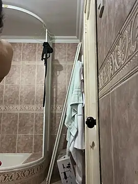 Show modela YumiGummy na web-kameri