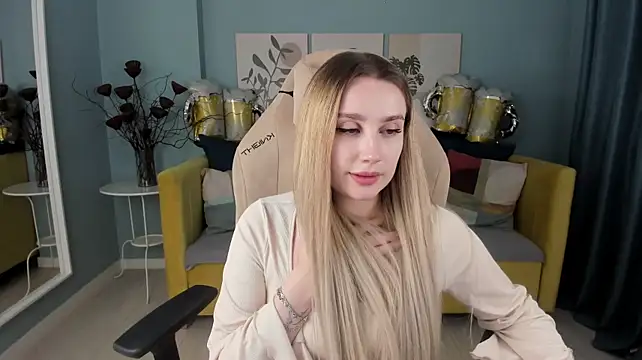 LanaLoon Chat XXX in diretta