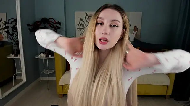 LanaLoon Chat XXX live