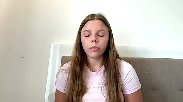 AmieLendor Webcam Show