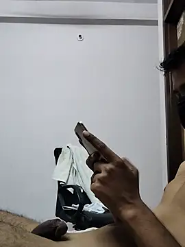 Nikolas_top 在線直播表演