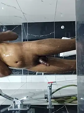 Nikolas_top Show in webcam