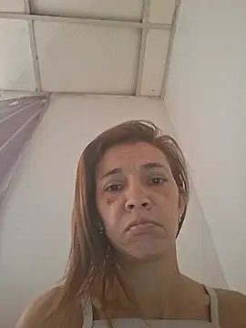Вебкам-шоу lucy23__sey