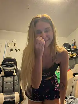 MisCheeks69's Webcam Show