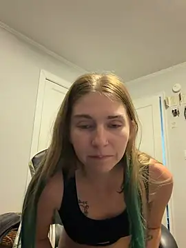 MisCheeks69 Webcamshow