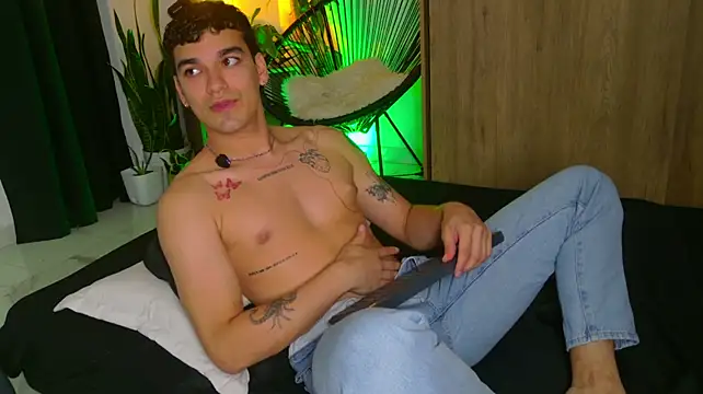 JhonnyCruz_ Webcam-Show