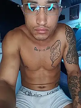 Fitneehotn Webbikameraesitys