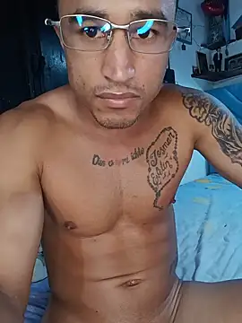 Fitneehot Webcamshow