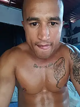 Show modela Fitneehot na web-kameri