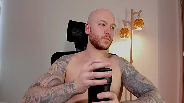 AdamMeyer_10 Webcam-Show