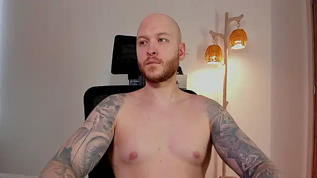 AdamMeyer_10 webcam show