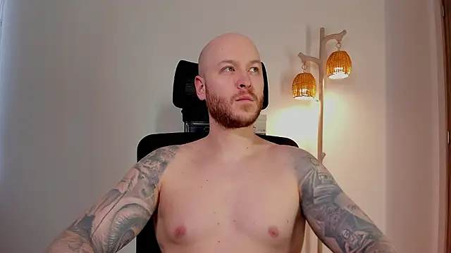 عرض كام AdamMeyer_10