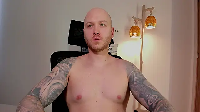 AdamMeyer_10 Webcam Show