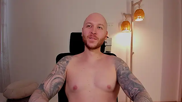 AdamMeyer_10 webcam show