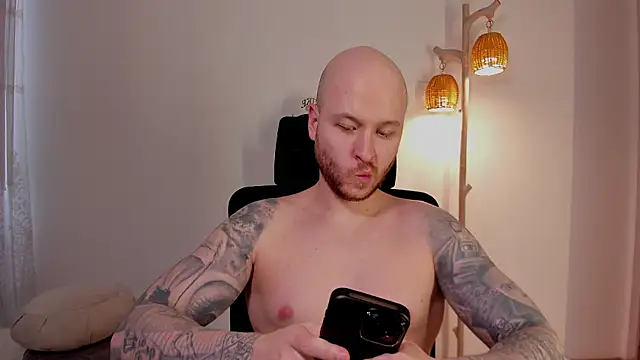 AdamMeyer_10 Adlı Modelin Web Kamerası Şovu