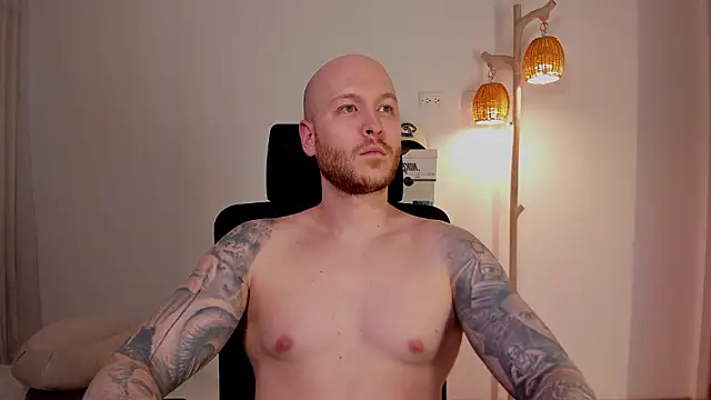 AdamMeyer_10 Show in webcam