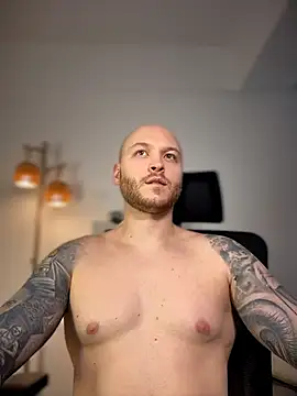 AdamMeyer_10 webcam show
