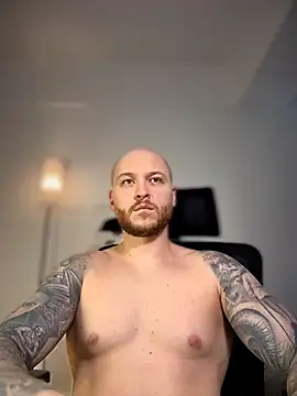 AdamMeyer_10 webcam show