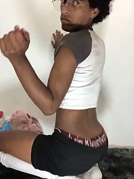 Evans_Femb's Webcam Show