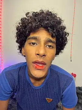 Evans_Fembn Webbikameraesitys