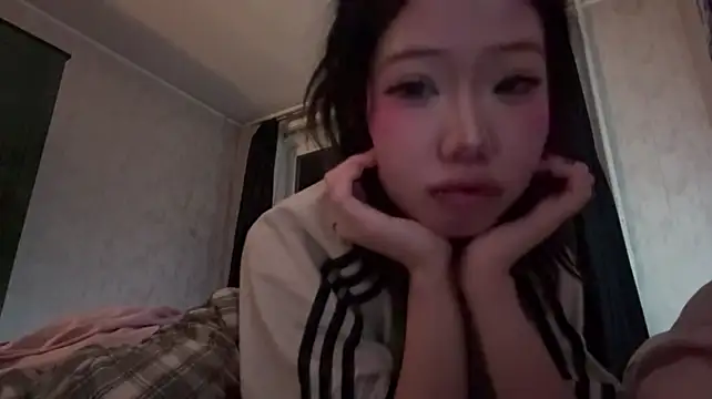 DelorasHemp Webcam Show
