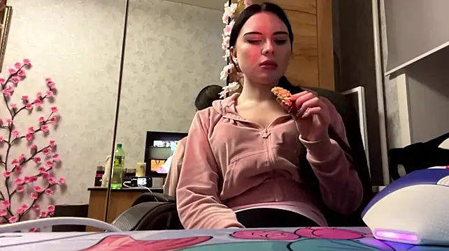 Pertunjukan Kamera Web DagmarGrivas