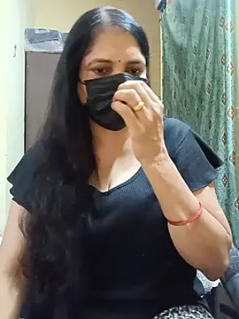 nupur_nyl Show in webcam
