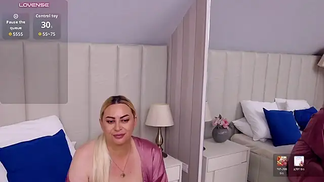 JulieRossinin Webbikameraesitys