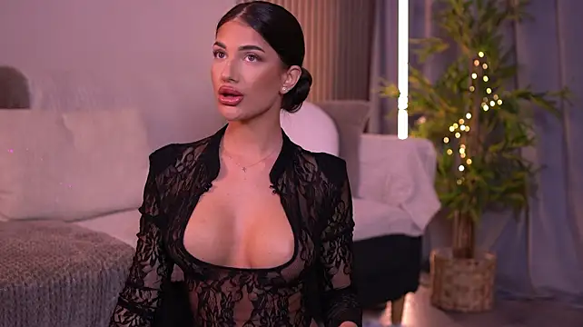 RaisaKalii Webcam show