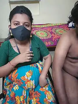 Show modela Reenakarthick na web-kameri