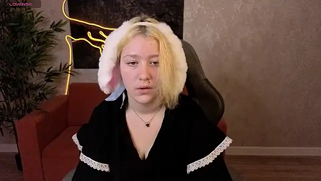 Lollybunnyy Adlı Modelin Web Kamerası Şovu