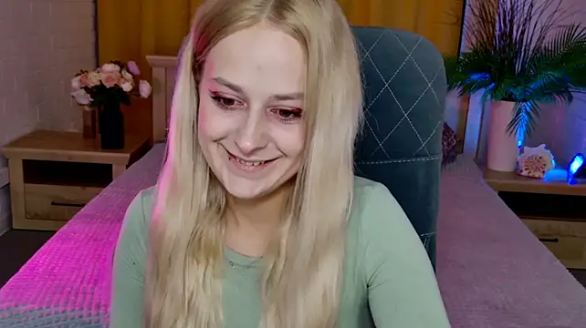 LiaDeyn Chat XXX live