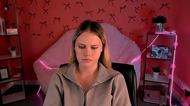Онлайн чат XXX LanaWey