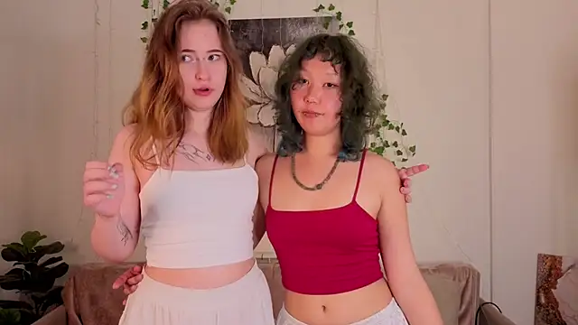 Show modela KeriArds na web-kameri