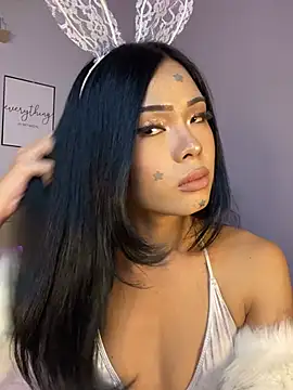 MiaraLove Pertunjukan Webcam