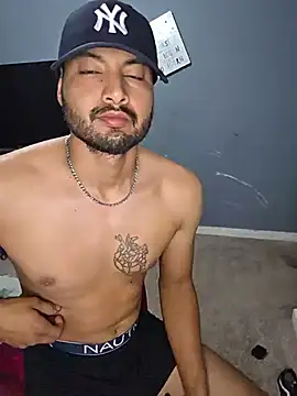 ADN_CALIENTE's Webcam Show