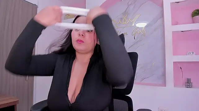AlondraEvans' Webcam Show