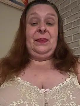 Chatroom XXX en direct de Butterfly_Lady_